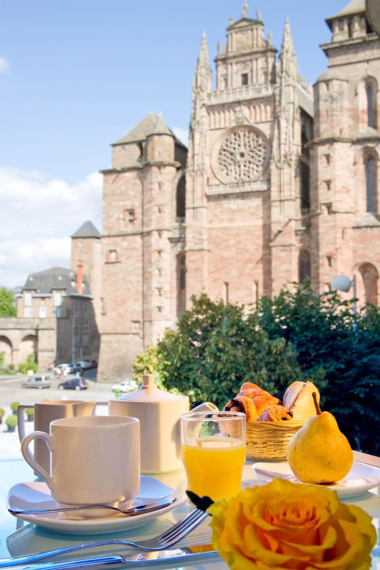 Hotel Mercure Rodez Cathedrale Екстериор снимка