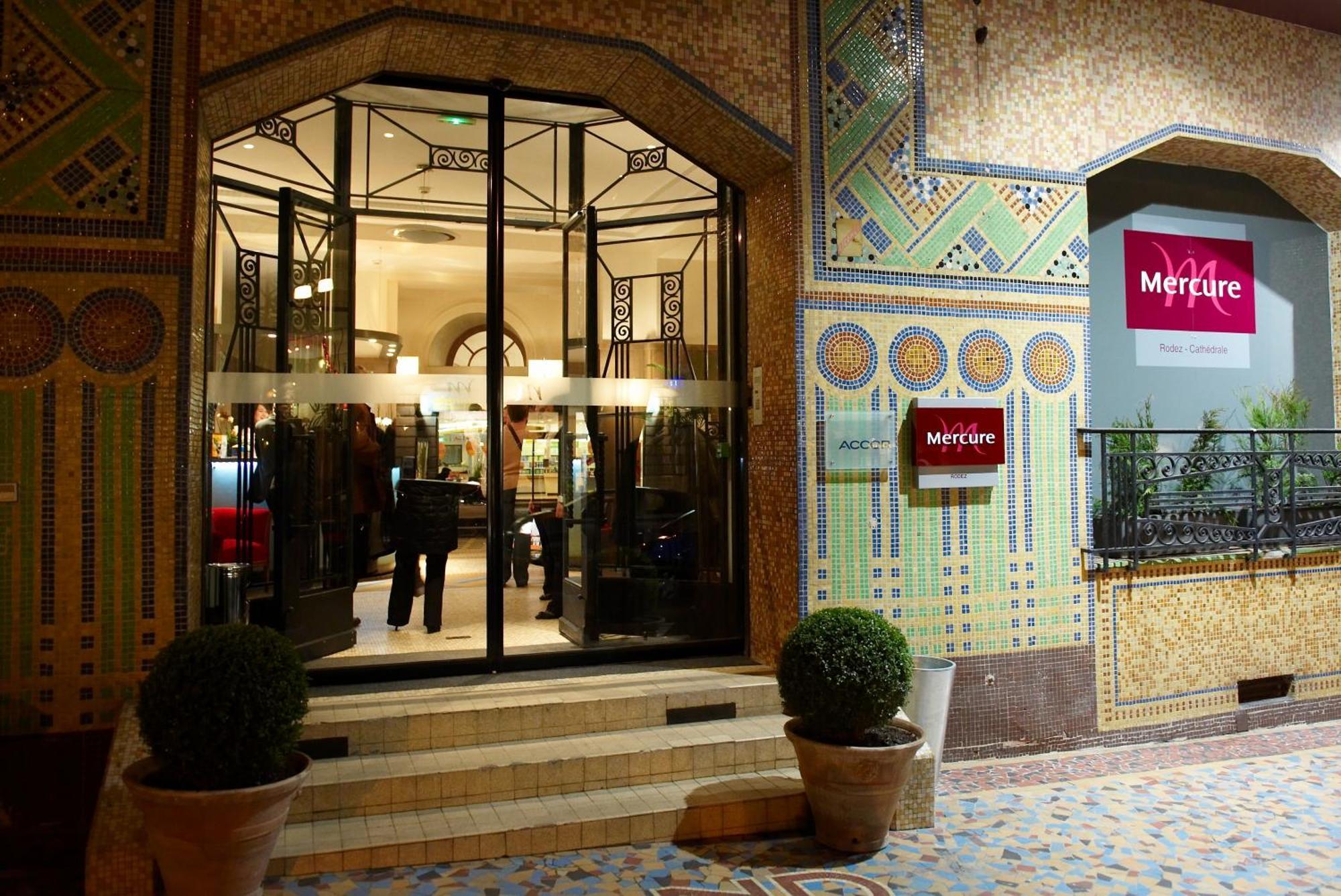 Hotel Mercure Rodez Cathedrale Екстериор снимка