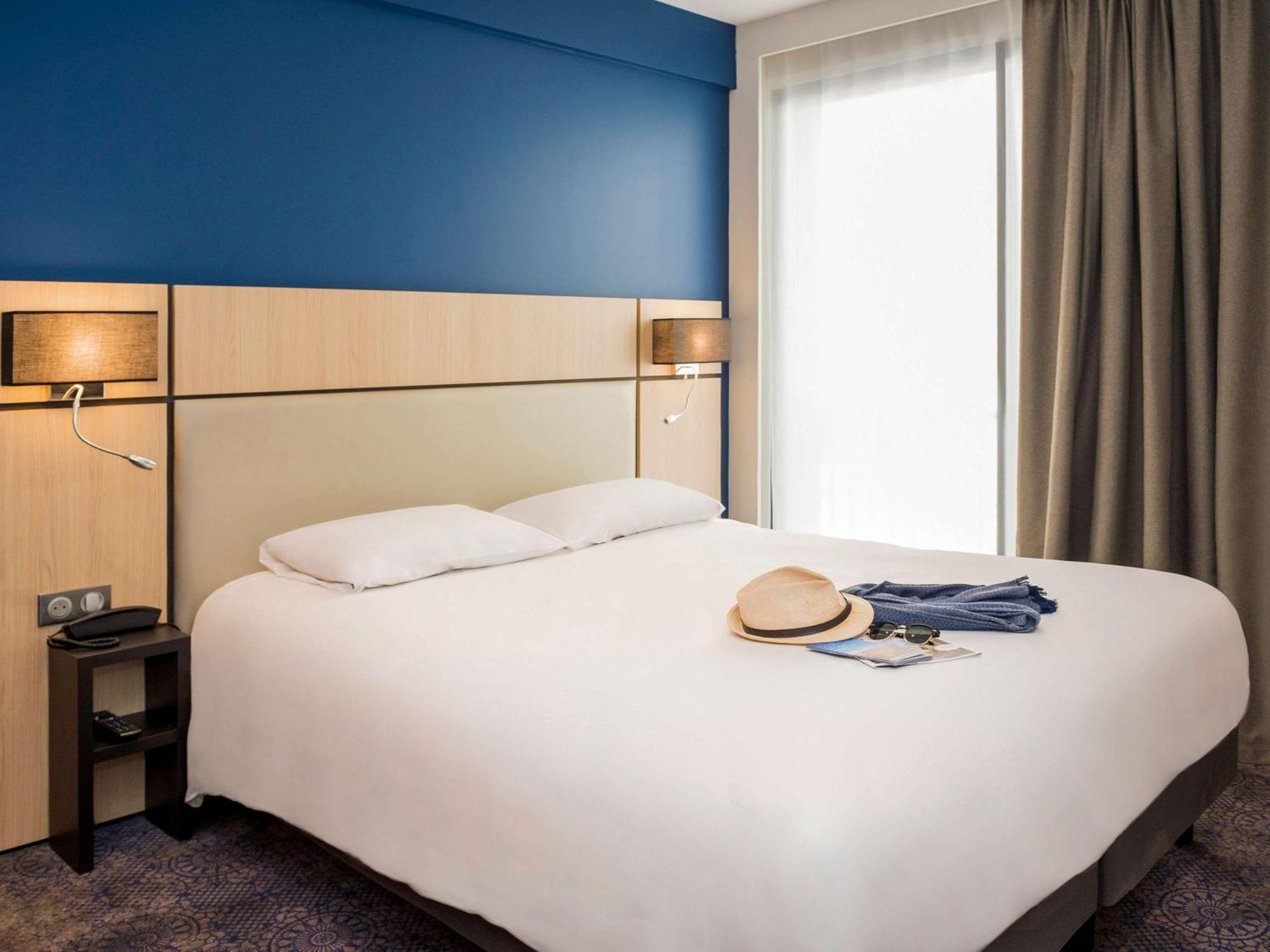 Hotel Mercure Rodez Cathedrale Екстериор снимка