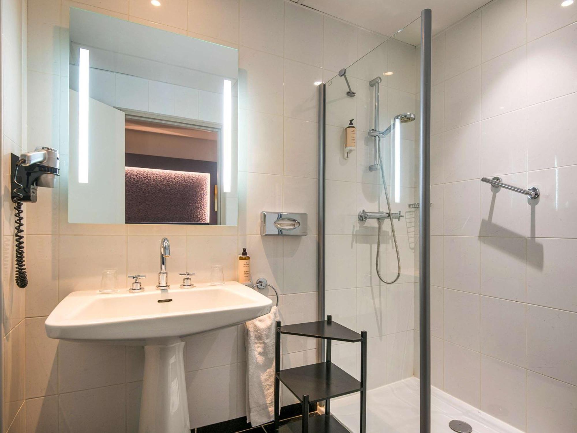 Hotel Mercure Rodez Cathedrale Екстериор снимка