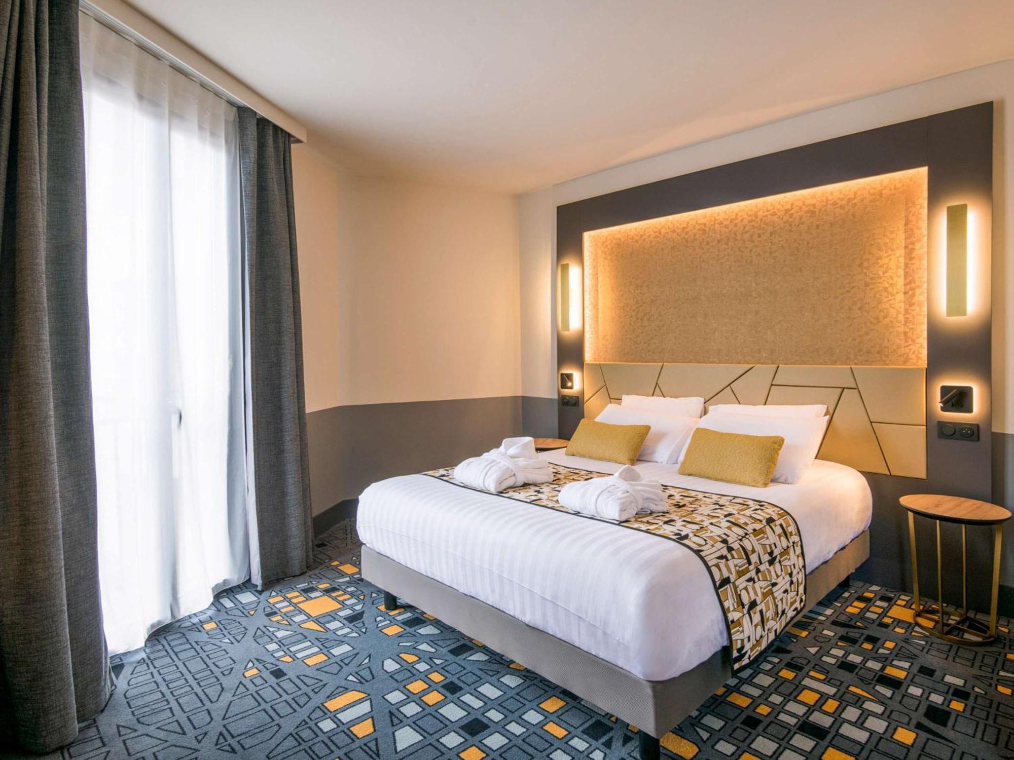 Hotel Mercure Rodez Cathedrale Екстериор снимка