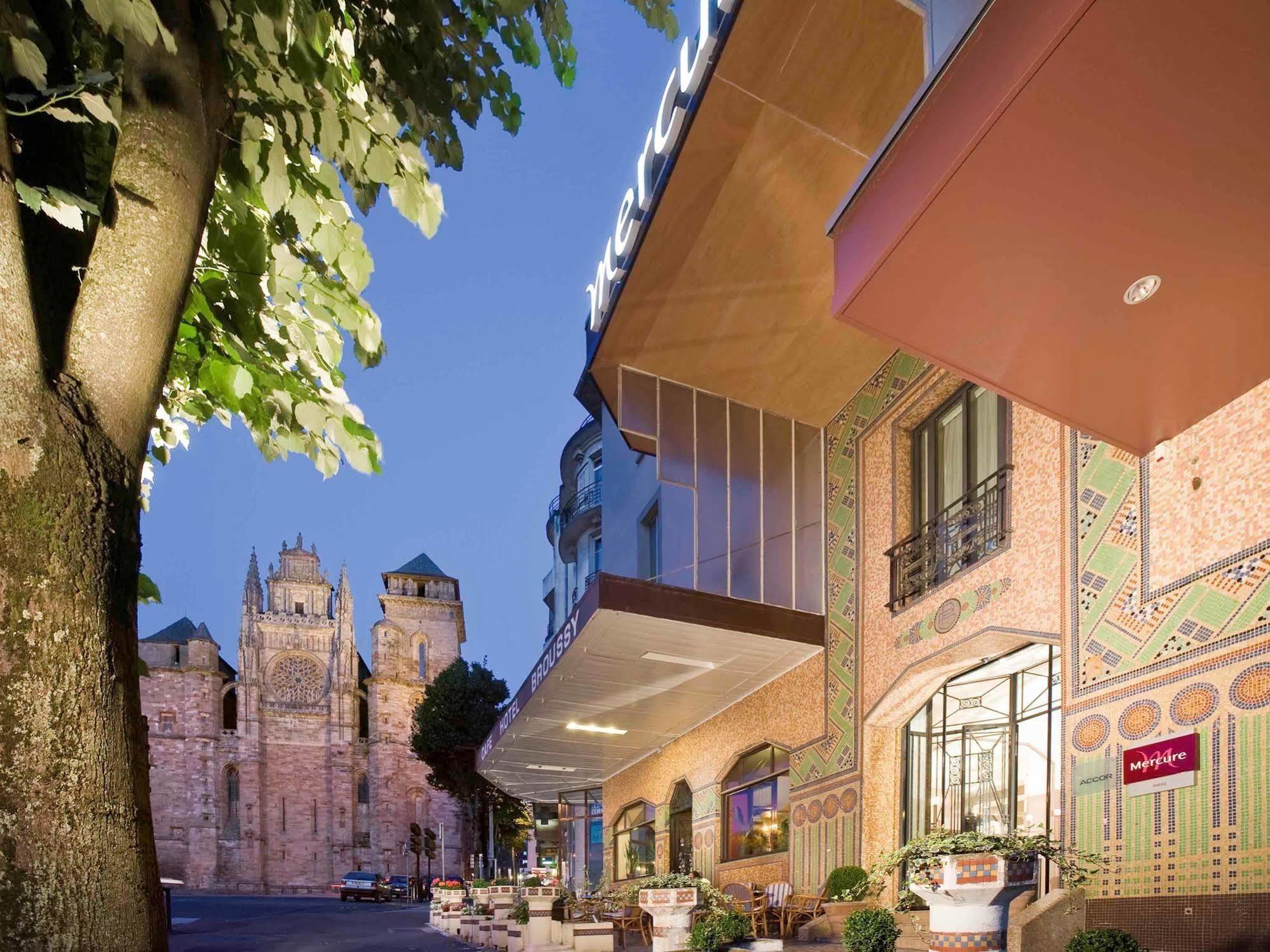 Hotel Mercure Rodez Cathedrale Екстериор снимка